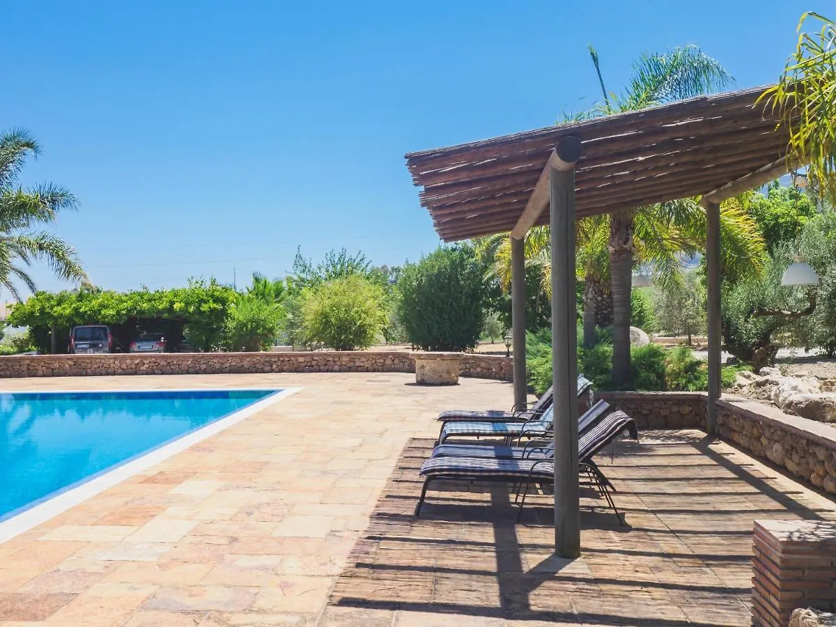 Cubo'S Finca Los Magnolios Alhaurín el Grande 別荘